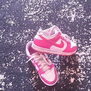 Nike Kids Pink and White Low-Top Sneakers